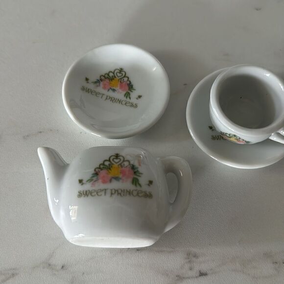 Sweet Princess Porcelain Royal Tea Set EUC - Picture 3 of 4